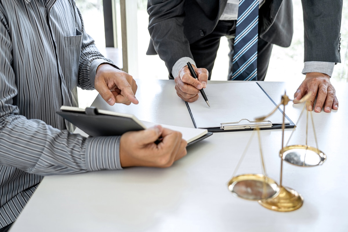 Who Pays Attorney Fees In Divorce